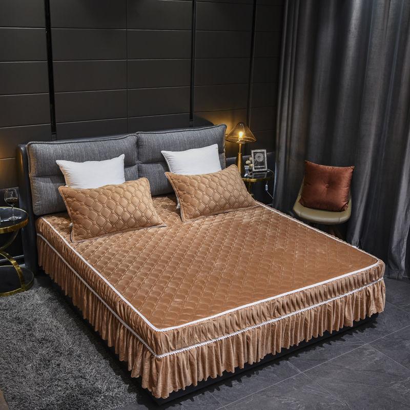 3pcs/set Crystal Velvet Bed Skirt Thick Non-slip Bedspread Flannel Simmons Protective Cover
