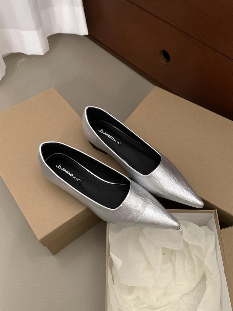 Fashion 2025 Spring New Slip-On Outdoor Casual Comfortable Daily Lightweight Loafers Elegant Pointed Toe Mules Women Ballet Flat Shoes