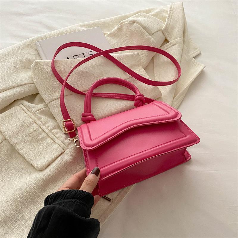 Spring 2025 new fashionable and simple popular simple shoulder portable oblique span women's bag foreign style solid color small square bag