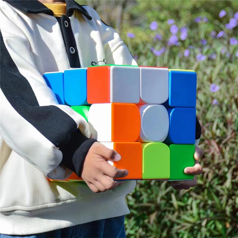 18.8cm A Rubik's Cube That Can Be Used As a Stool To Sit On