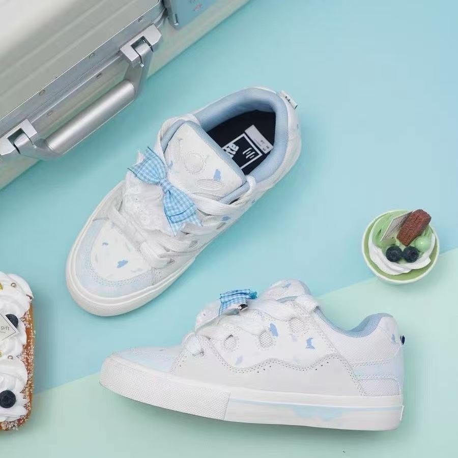 Niche design blueberry cake color scheme bread shoes high value small fragrant casual shoes