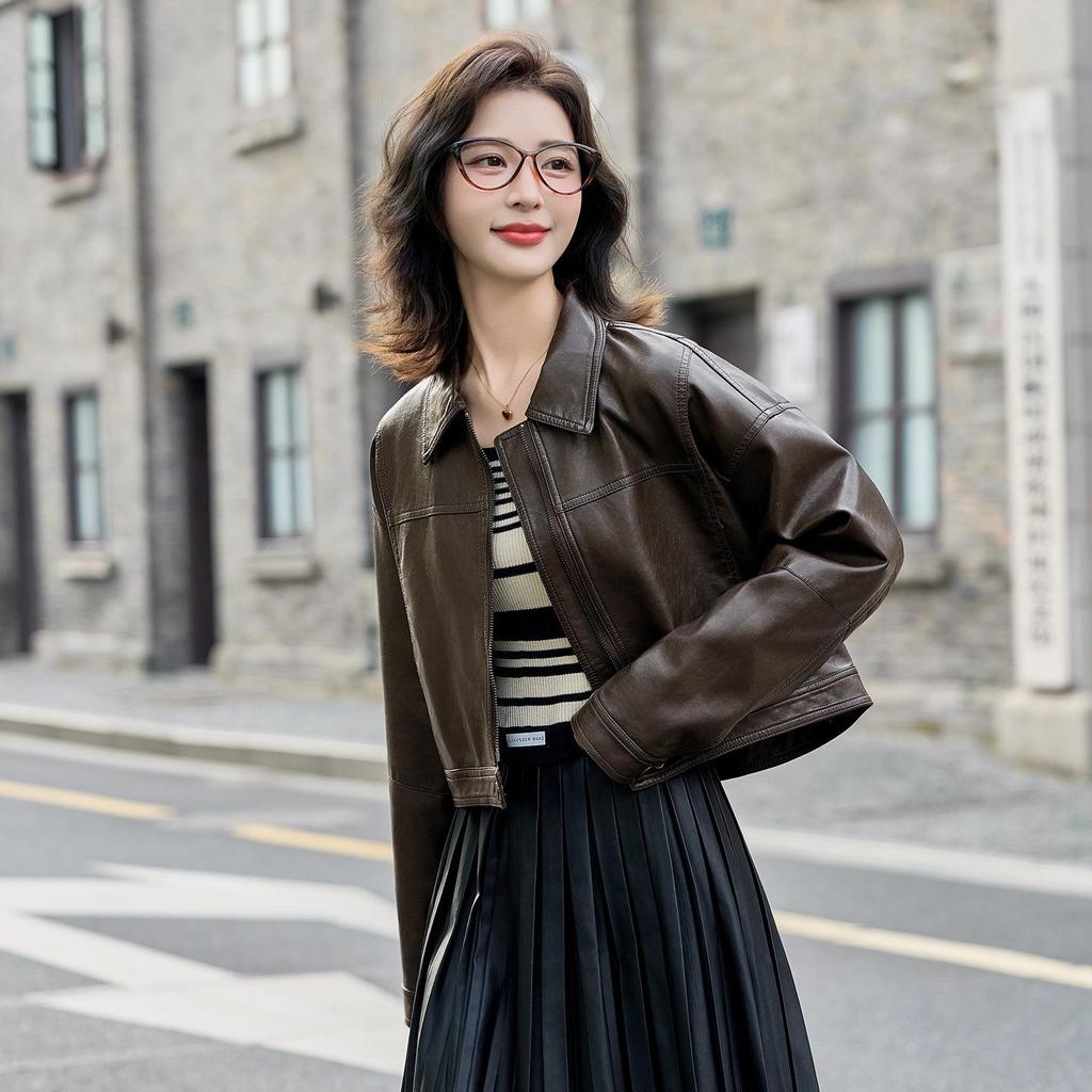 Damen Lammleder Motorradjacke - Kurz, Lockerer Schnitt, Lässiger Reverskragen für Herbst & Winter Mode