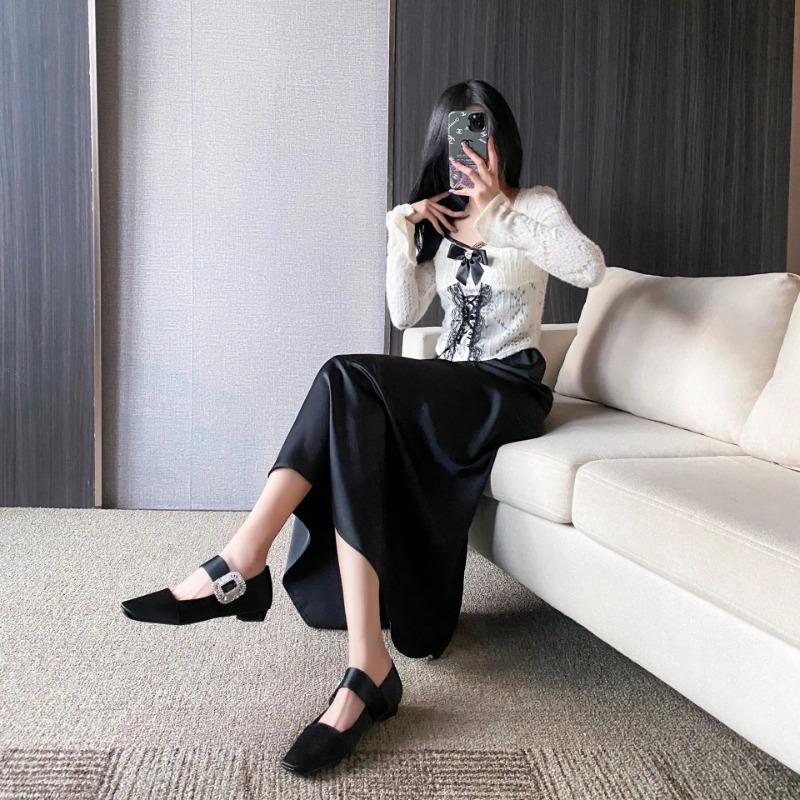 2025 New French Square Head Shallow Mouth Single Shoes Rhinestone Word Belt Low Heel Mary Jane Shoes Women