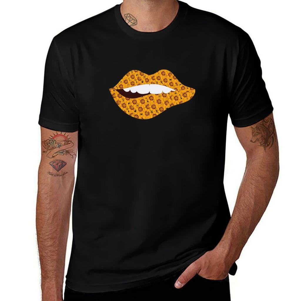 Rosy Bitting Lips Tshirt Casual Light Summer Short Sleeve Top