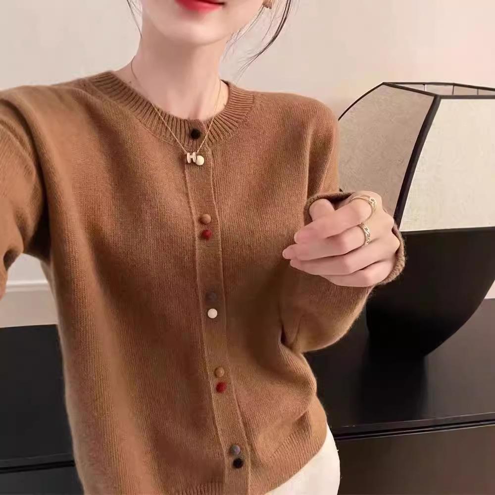 Autumn and winter French chic colorful button-down crew-neck knitted cardigan women's high-end sense fashion versatile sweet soft waxy outer wear