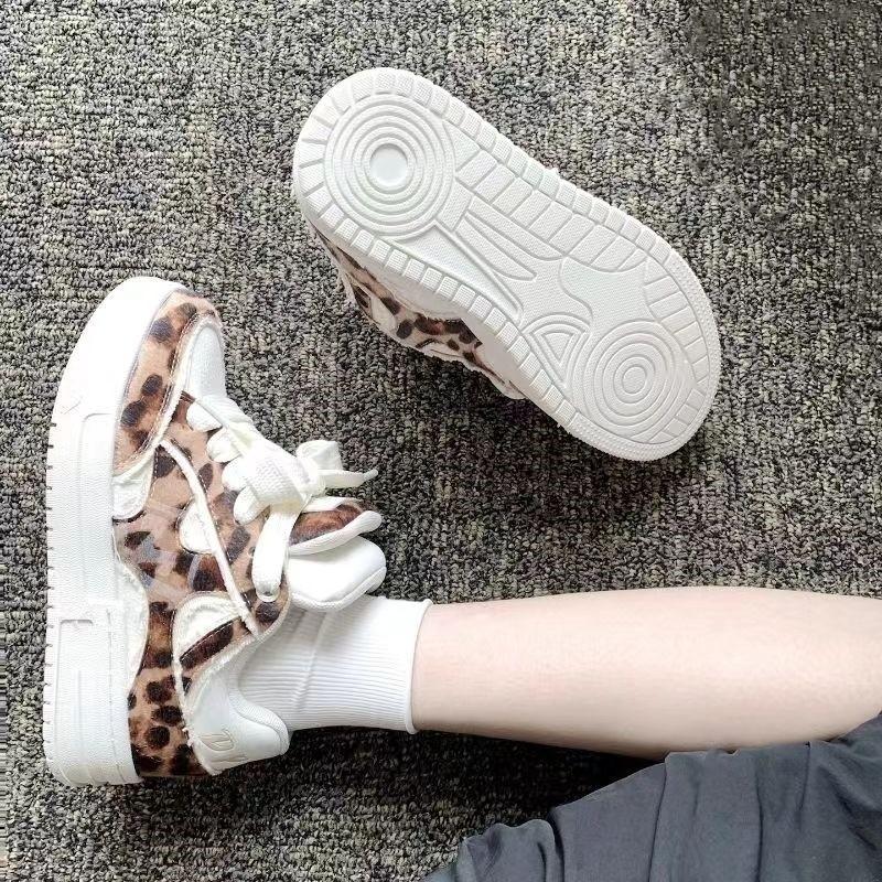 Thick tongue leopard print bread shoes women's 2025 new popular student board shoes casual shoes ins trendy sports shoes