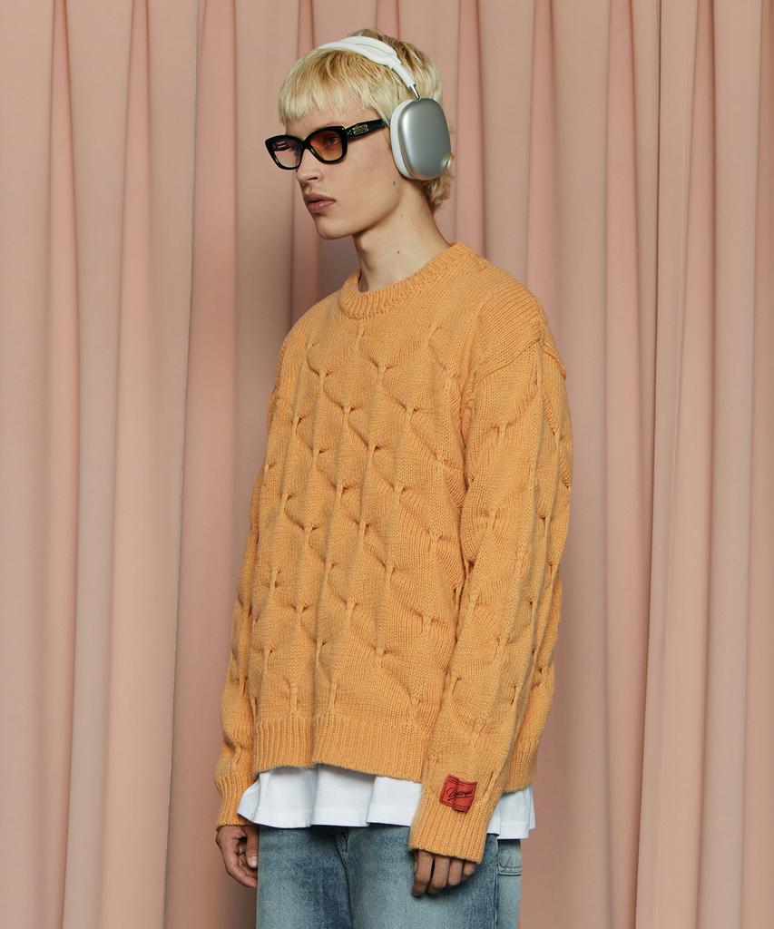 UNALLOYED Embossed Clover Knit / Salmon