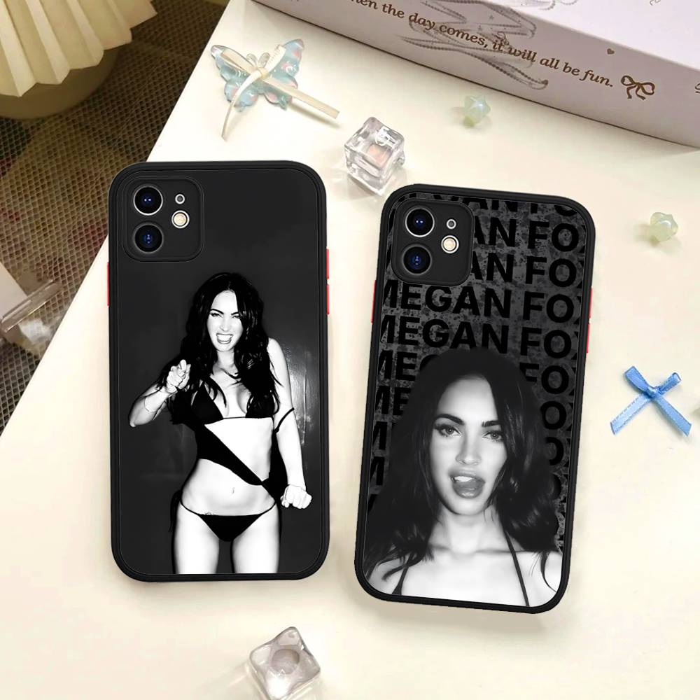 Schauspielerin M-Megan Fox Model Handyhülle Für IPhone 16e 16 15 14 13 12 11 Pro Max X XS Max Plus Matt Klar