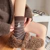 Gestreifte Kontrast-Eisbär Warme Winter-Kaschmir-Vintage Mittellange Socken Vielseitige Hohe Wollsocken