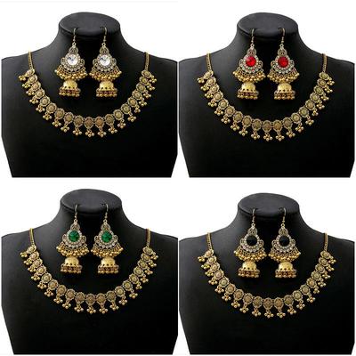 Böhmisches Retro Diamant Schmuckset: Runde Ohrringe & Halskette mit Anhänger aus Reisperlen.