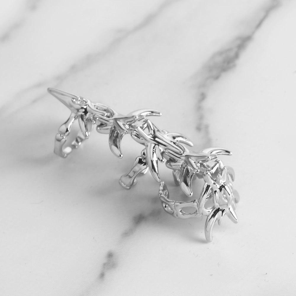 Gothic Thorns Spine Ear Cuffs: Non-Piercing, Mechanical Skeleton Bone Spurs Ring