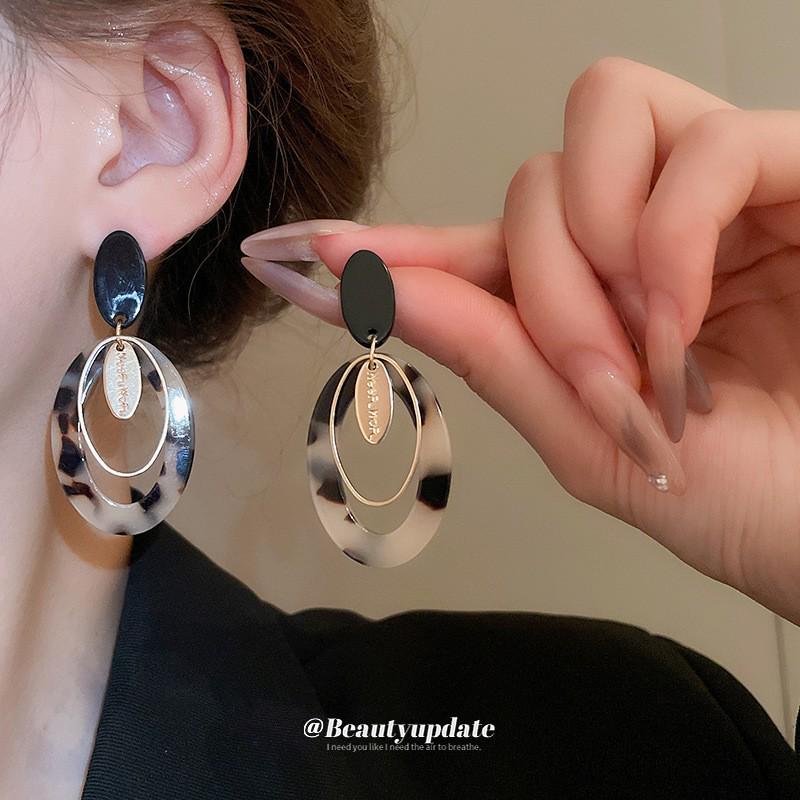 Silver Needle Leopard Print Geometric Hoop Earrings - Trendy High-End Spicy Girl Style for Women