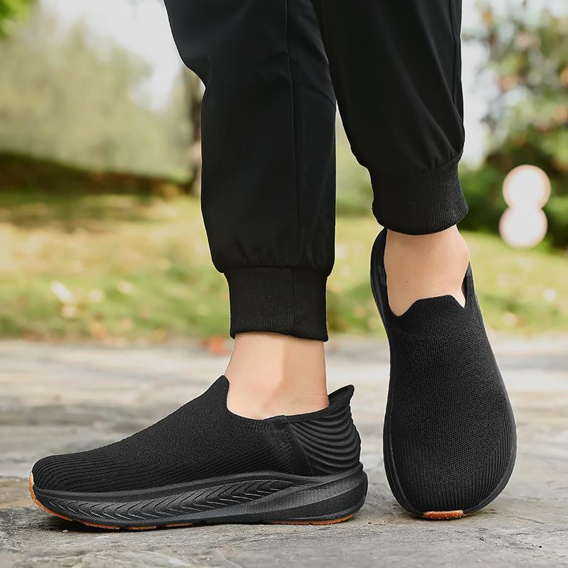 TUINANLE Barefoot Shoes Men Wide Toe  Flats Shoes Classic Slip-On Loafers Men Lightweight Breathable Driving Sneakers