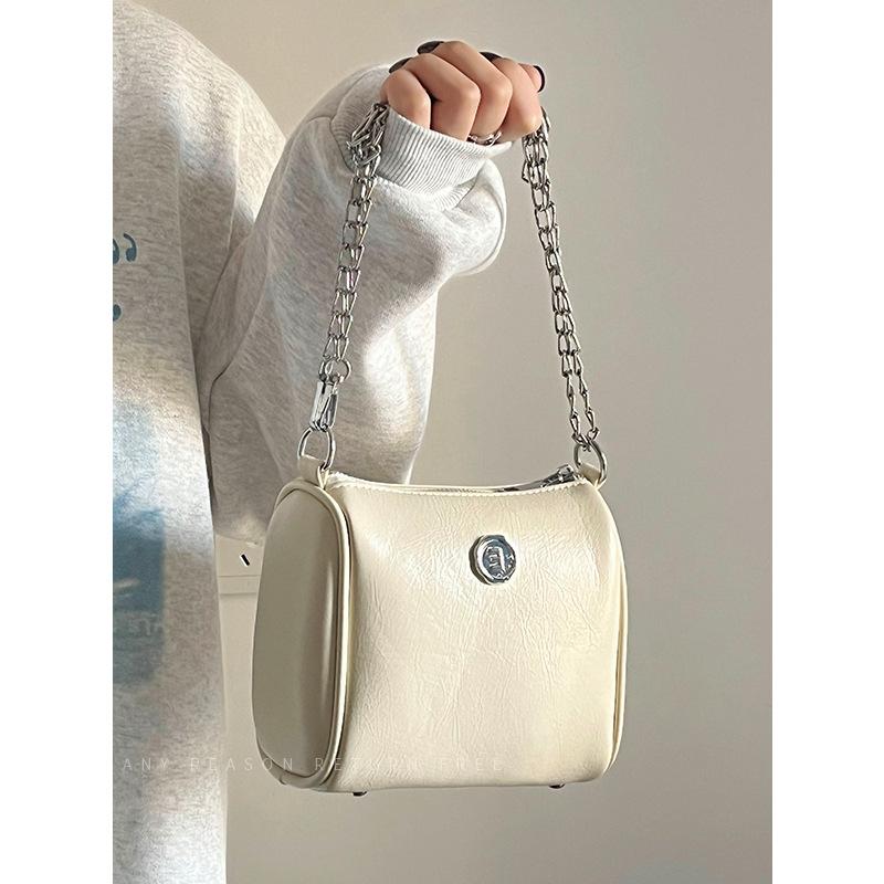 

Жіноча сумка 2024 Новий модний повсякденний універсальний модний сріблястий міні-невеликий ароматний ланцюжок Сумка через плече на одне плече білий