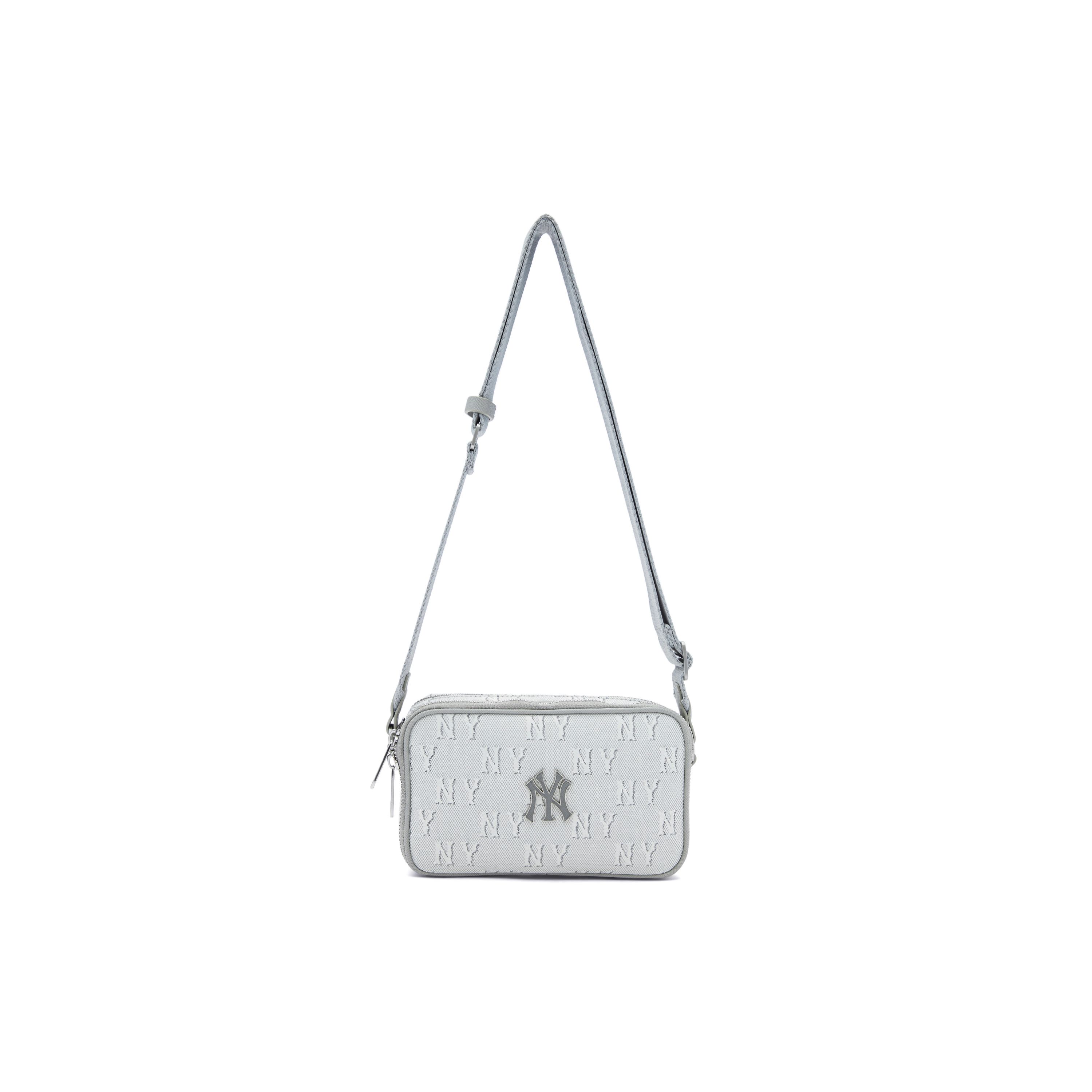

MLB 24FW New York Yankees Retro Floral Casual Versatile Cotton Polyester Tote Crossbody Shoulder Bag Unisex Bags Gray White 3ACRS014N-50CGL Gray