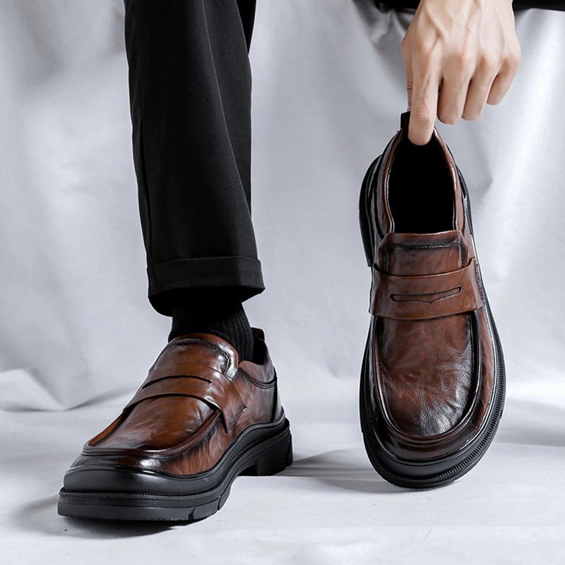 Autumn Men Platform Breathe Small Leather Shoes New Trend Versatile Japan Korean Business Casual Shoes Suit Men Shoes