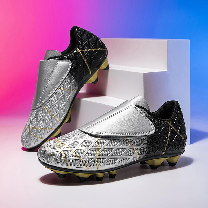 Boys And Girl's Soccer Shoes Long Spikes Comfortable Breathable Non Slip Men Cleats Outdoor Match Training Sport Football Boots