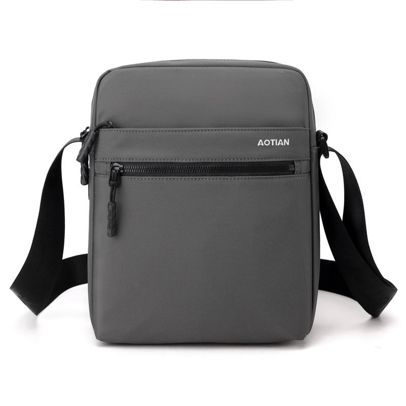 Men's Shoulder Bag Lightweight Multi-Compartment Crossbody Bag