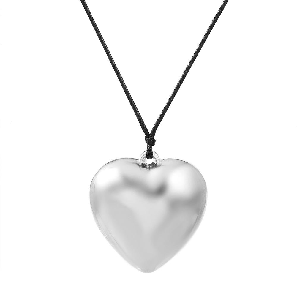 Exaggerated Heart Pearl Necklace with Irregular Hollow Design for Women