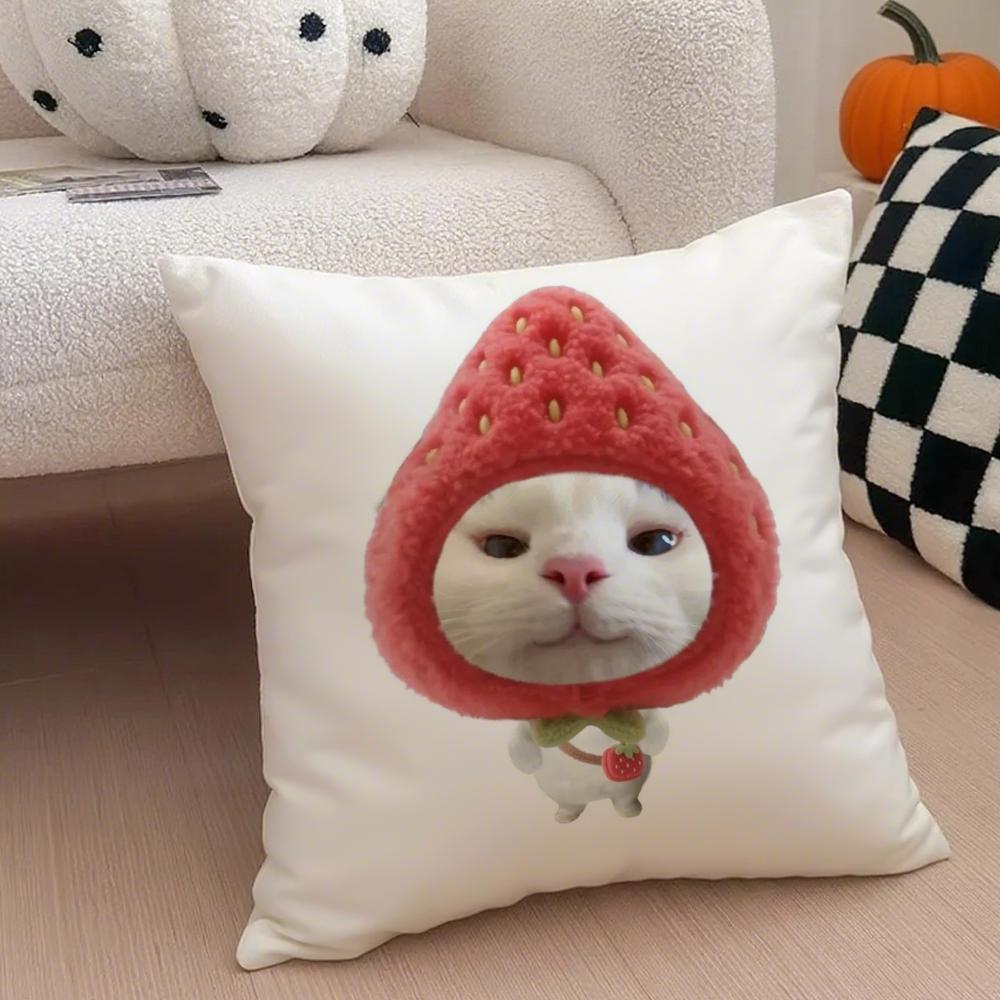 Dreamy Strawberries Cushion Cover Throw Pillow Cover Hidden Button Durable Polyester Chair Cushion