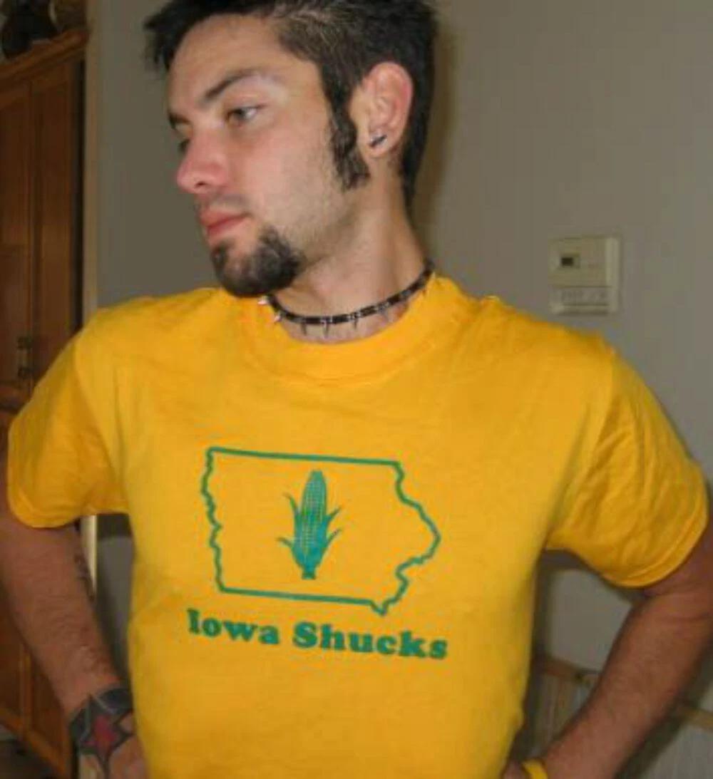 

Iowa Shucks – Funny Corn Farming State Crop T-Shirt 3XL
