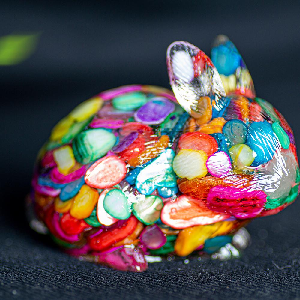 Natural Crystal Resin Bunny Figurine For Home Decor And Gift Giving