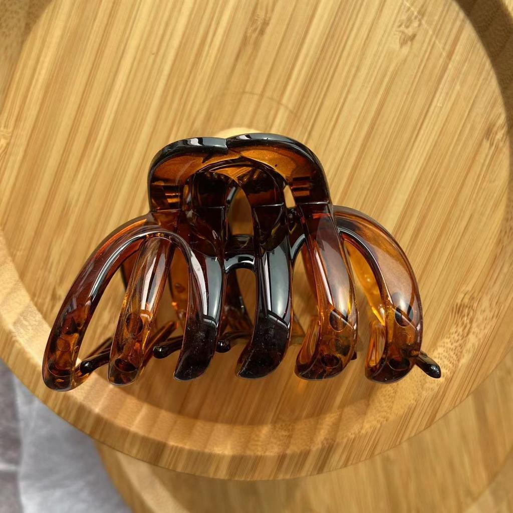 New Simple Hair Claw Women Solid Color Hollow Shark Claw Back Head Hair Clip Large Hair Claw Barrettes Girls Hair Accessories