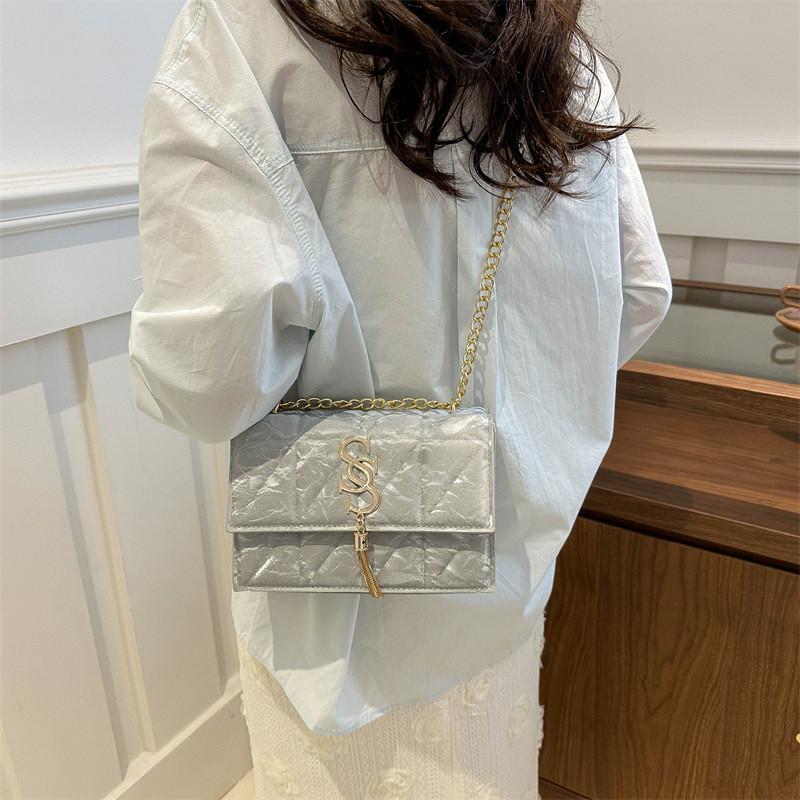 Stylish Pu Chain Crossbody Bag For Women With Chic Design And Versatile Colors