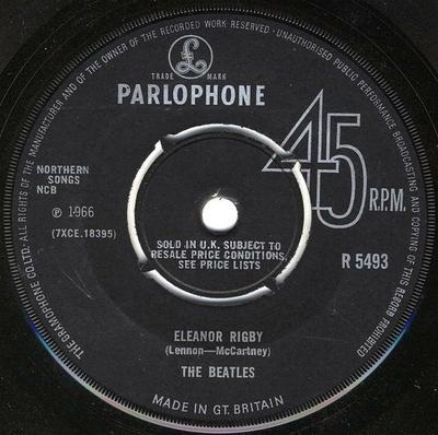 7inch Record BEATLES  Eleanor Rigby  Yellow Submarine R5493 Parlophone 1966 UK Rock Used