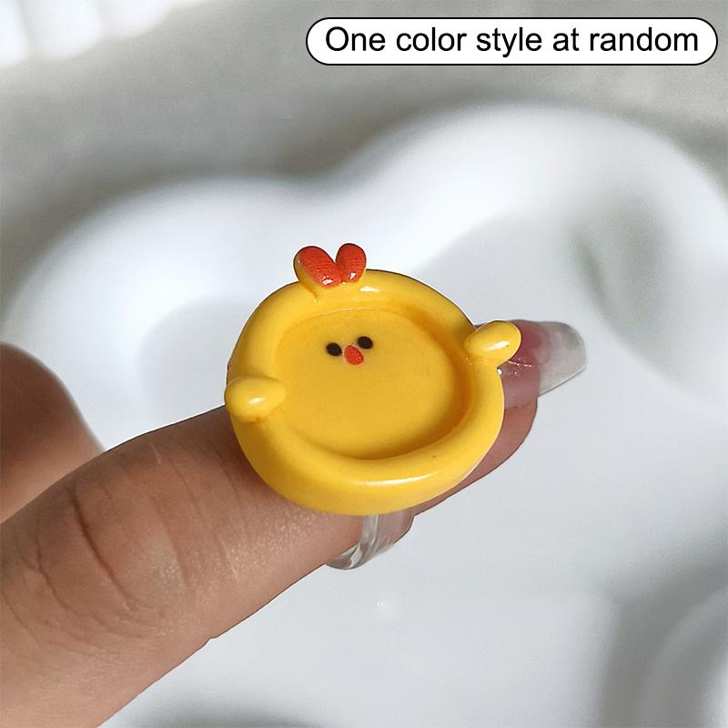 1Pcs New Design Cute Resin Ring Paint Palette Mini Portable Ins Wind Cute Finger Palette Tone Nail Tools Art Supplies