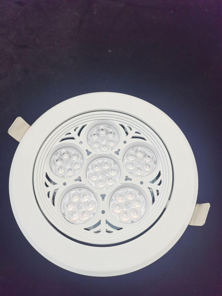 Jade Recessed LED Spotlight - Ultra Bright Ceiling Light for Jewelry Displays