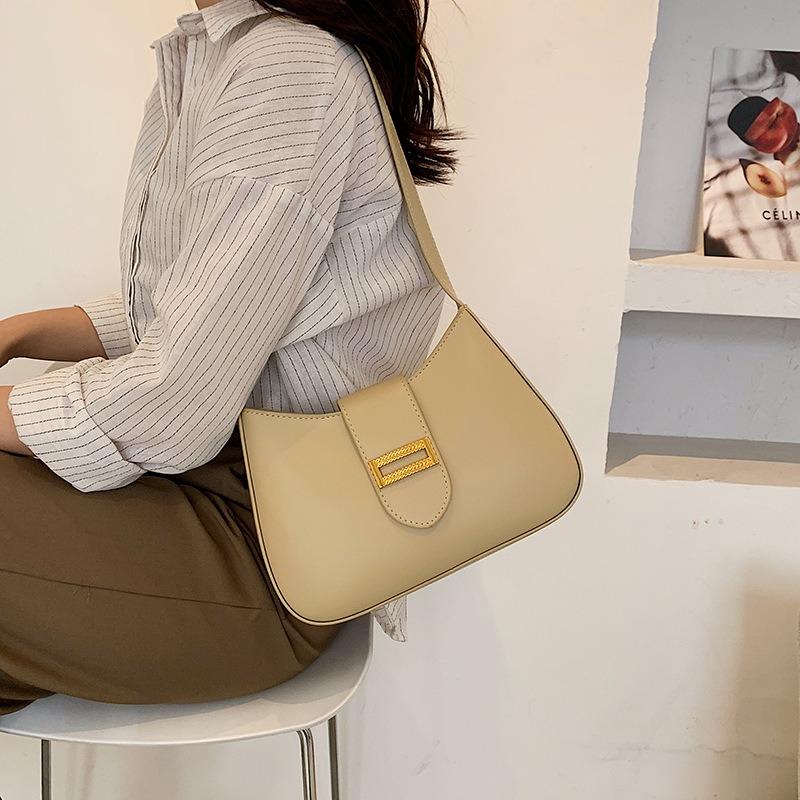 Today's popular small bag women's niche 2 new fashion summer baguette bag Spice girl shoulder armpit bag