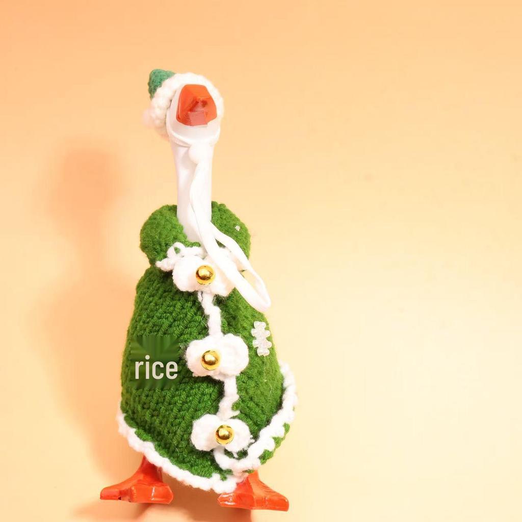 Valentine's Pearl Desktop Goose Set with Mini Knitted Hat & Adjustable Wings Clothing