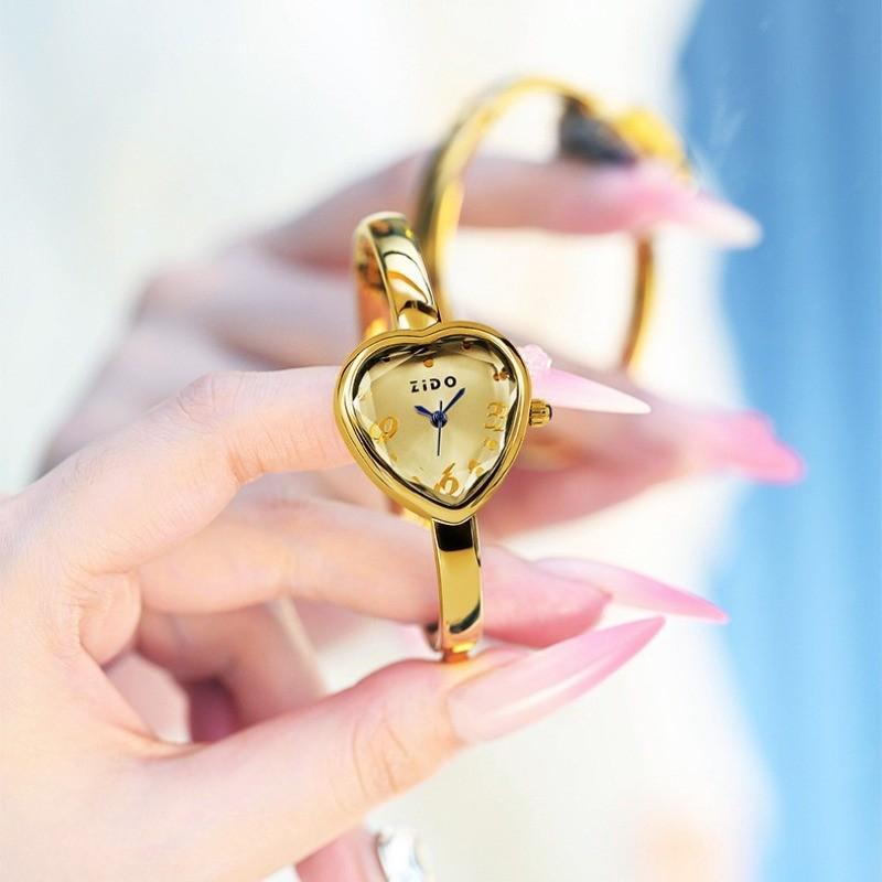 Ladies Bracelet Watch Heart-Shaped Light Luxury High-End Niche Quartz Watch