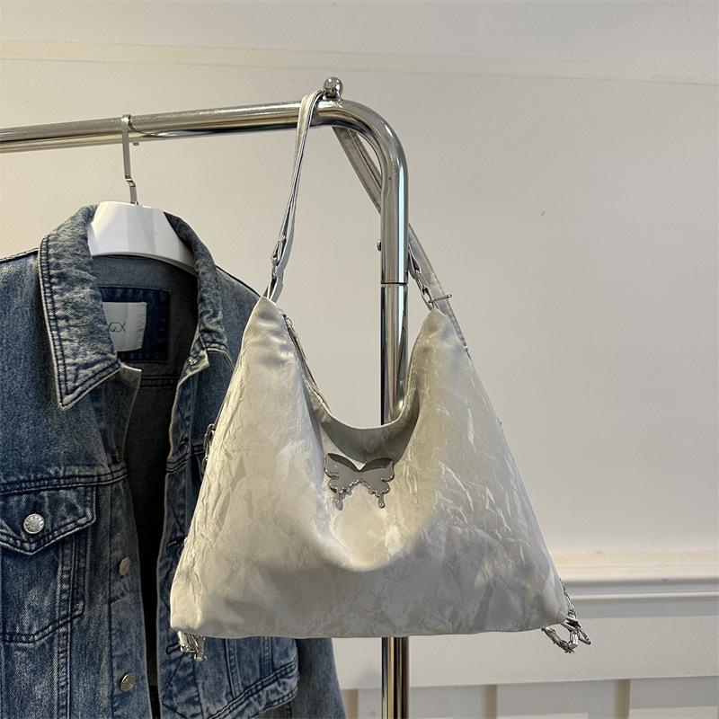 

Tote bag women s 2025 new large-capacity commuter backpack autumn and winter versatile chain shoulder bag premium backpack серебряный