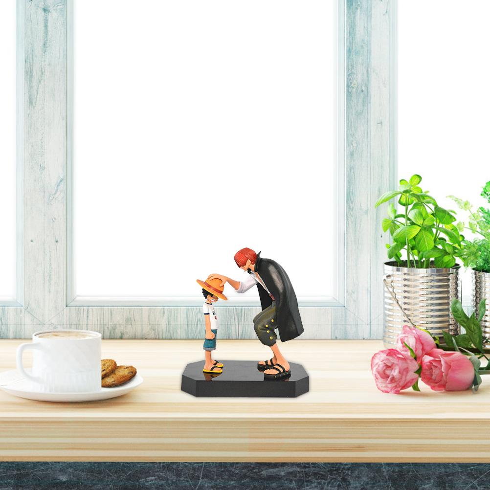 One Piece Luffy & Shanks Figure Car Dashboard Ornament Toy