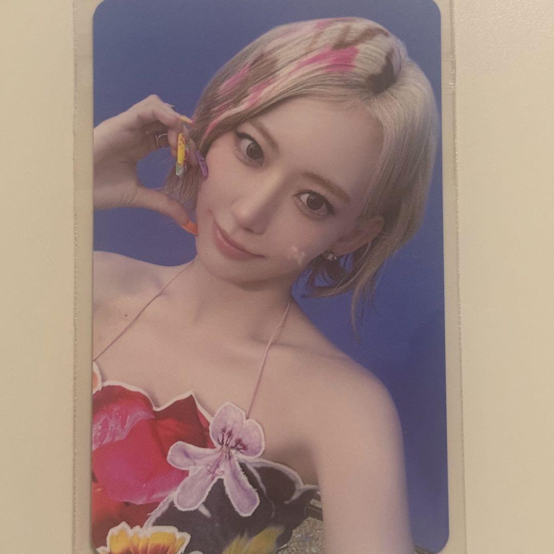 Used LE SSERAFIM PUREFLOW Apple Music 2.0 Sakura
