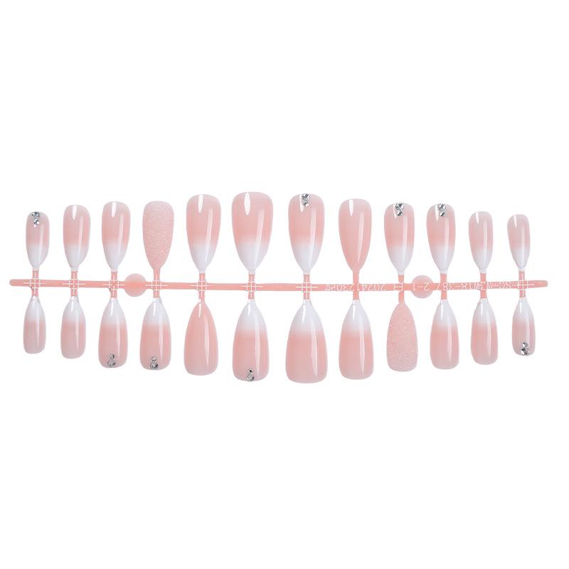 

Миндальные градиентные носибельные типсы для ногтей с бриллиантовой посыпкой - Французский, Европейский и Американский стиль, Искусство накладных ногтей.