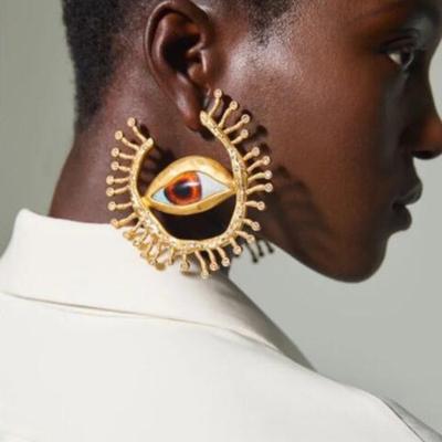 Übertriebene Persönlichkeit Teufelsauge Kreative Asymmetrische Ohrringe Mittelalterliches Temperament Schwerindustrie-Ohrringe Ohrringe Frauen