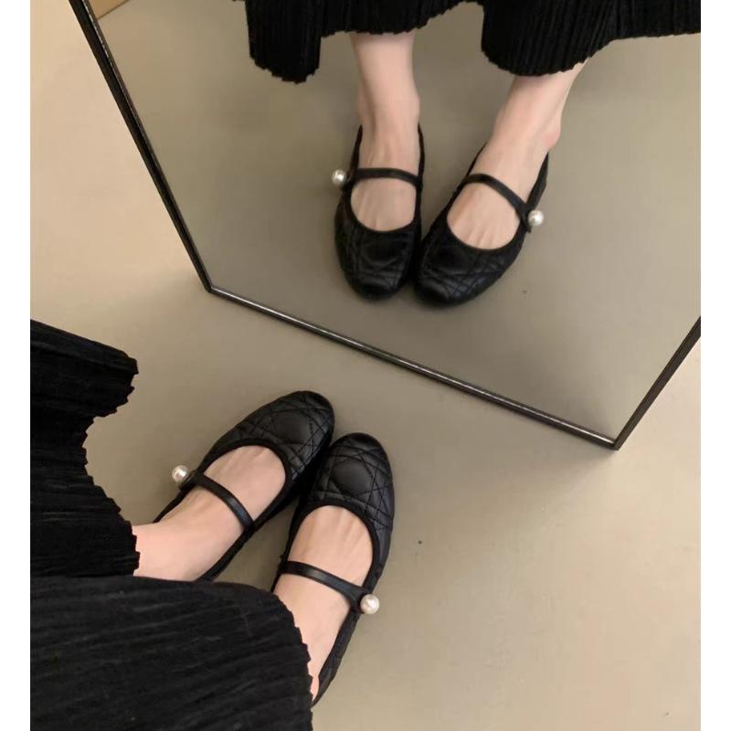 Mary Jane Shoes Women Soft Soled Beanie Shoes Black Pearl Buckle Strap Shallow Sole Flat Women's Elegant Stylish Flat Shoes