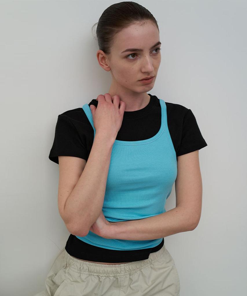 Eine Ribbed Sleeveless (Red)