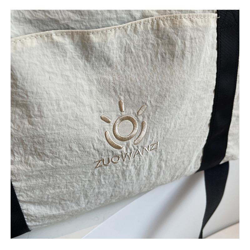 Stylish and simple going out travel bag Large capacity casual women's yoga training bag Dry and wet separation Crossbody duffel bag