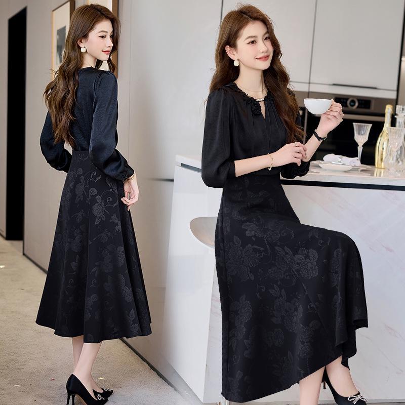 

Весна 2025 Кружевной лоскутный комплект-двойка с бабочками: Рубашка с длинным рукавом и юбка миди XXL for 65-70 kg