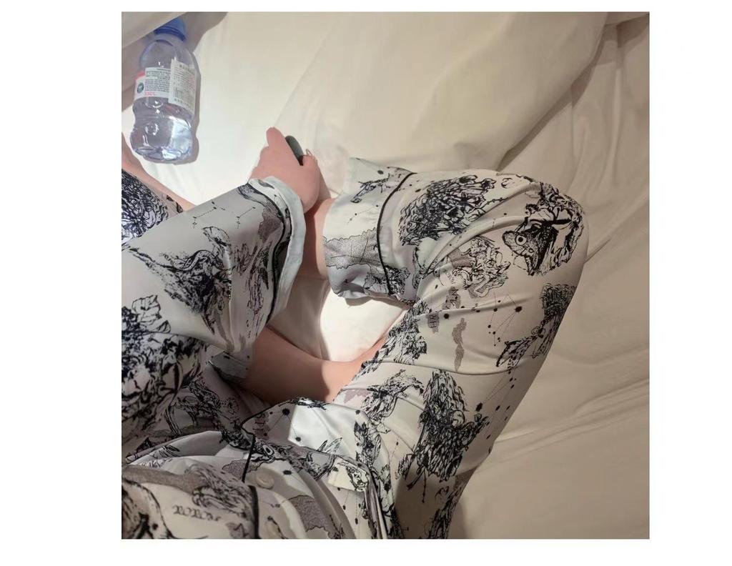 Women's Floral Silk Pajamas - Long-Sleeved, Thin & Stylish Korean Homewear for Spring/Autumn