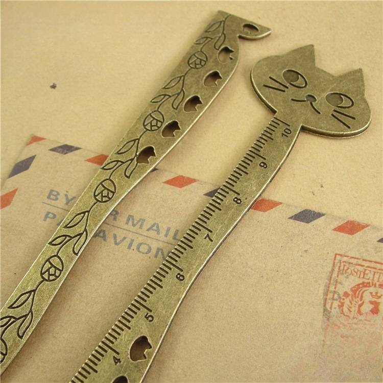 Vintage Hohlmetall Lesezeichen Lineal Kreatives DIY Messwerkzeug Doppelt verwendbar Lesezeichen Schreibwaren für Schüler Lese