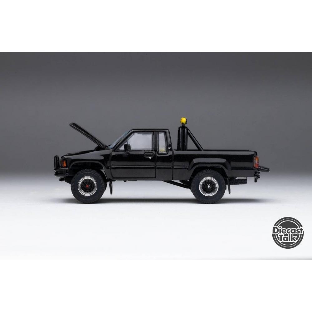 Продукция Gaincorp Diecasttalk x BoostGear Custom Product 164 Toyota 1985 Hilux 4x4 SR5 — фото 7