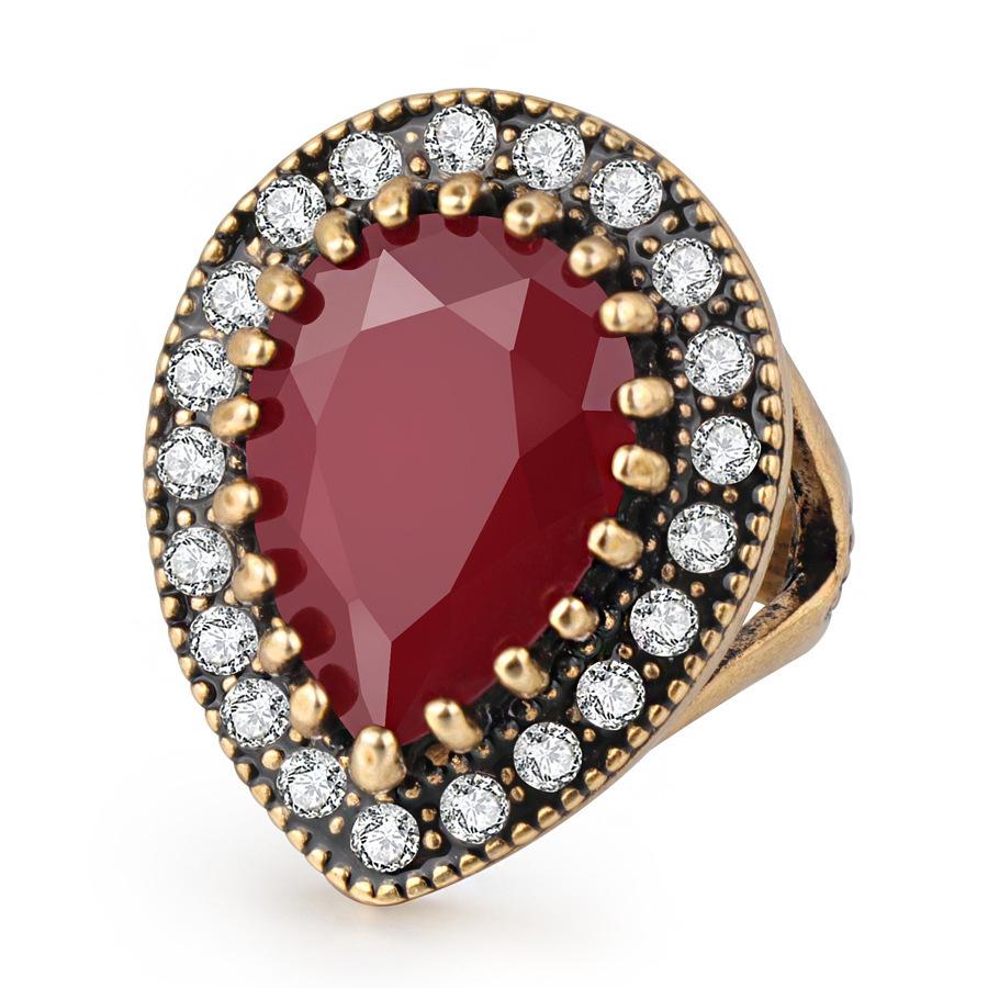 Inel Boem European și American Placat cu Aur Retro Nișă pentru Femei Lux Ușor High-end Exagerat cu Piatră Prețioasă Decor