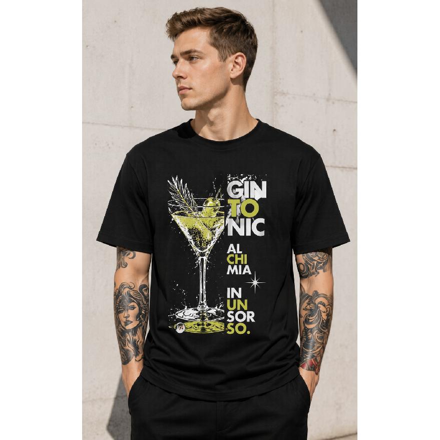 T-shirt nera da uomo in cotone con scollo rotondo e grafica cocktail gin tonic, manica corta, vestibilità rilassata, abbigliamento casual per serate al bar o uscite nel weekend