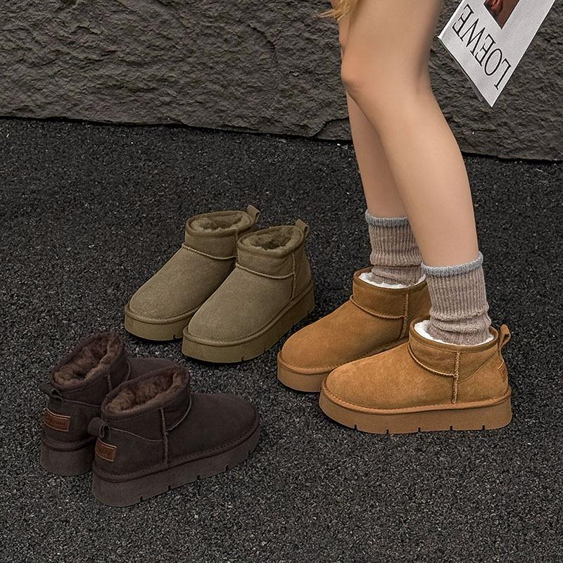 Leather Thick-soled Snow Boots for Women, Light and Velvet Warm Cotton Shoes In Winter, the Same Non-slip Style In Winter Rain