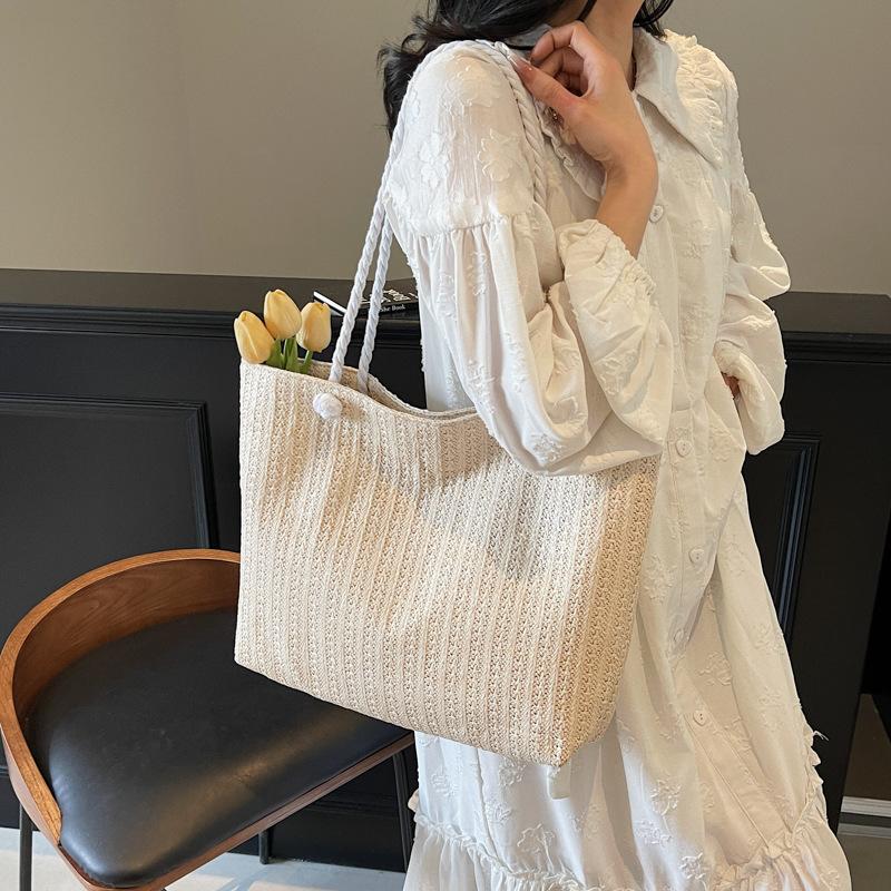 Trendy Straw Bag Women's 2025 New Handbag Casual with Vacation Beach Bag Women's One-shoulder Crossbody Bag